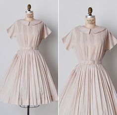 England Outfits, Father Brown, Exquisite Dresses, 1950 Fashion, Vintage 1950s Dresses, Vestidos Vintage, Yes To The Dress, Romantic Dress, 1950s Dress