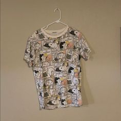 Size Large- Fits More Like A M Vintage Snoopy All Over Print T-Shirt Condition 8/10 Rare Vintage Snoopy T-Shirt Don’t Miss Out!! Never Worn Peanuts Shirts, Vintage Snoopy, Snoopy T Shirt, Shirts Vintage, All Over Print, Print T Shirt, Colorful Shirts, Color White, Snoopy