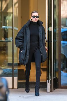 Hailey Bieber New York Style, Hailey Bieber New York, Japan November, Hailey Baldwin Style, Look Adidas, Skandinavian Fashion, Fashion Fail