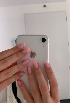 Pink Tip Nails, Pink French Nails, Unghie Sfumate, Unghie Nail Art, Girly Acrylic Nails, Basic Nails, French Tip Acrylic Nails, Work Nails