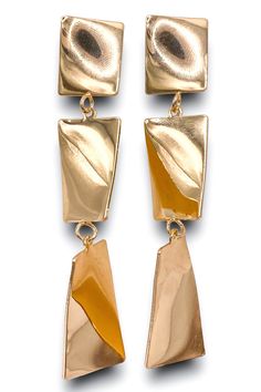 Discover a modern twist on classic elegance with our Wavy Rectangle drop Earrings, expertly crafted to add a touch of sophistication to any outfit. The unique shape effortlessly elongates the neck and draws attention to the face. A must-have for any stylish ensemble. Post Back Closure Length: 3.5" Rectangular Earrings For Formal Occasions, Modern Rectangular Jewelry For Party, Elegant Metal Oblong Earrings, Elegant Oblong Earrings, Rectangular Earrings For Evening, Trendy Rectangular Metal Earrings, Modern Rectangular Earrings For Party, Modern Metal Linear Earrings For Evening, Modern Rectangular Party Earrings