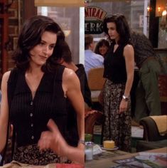 Monica Geller Style Friends Fashion 90s Monica, Monica Geller Outfits Summer, Friends Vest Outfit, Friends Fall Outfits, Friends Outfits 90s Phoebe, Monica Geller Style, Denim Vest Rachel Green, Friends Fashion Phoebe