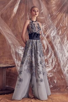 Marchesa Couture, Halter Neck Gown, Off Shoulder Gown, Midi Dress Style, Sleeveless Gown, Long Midi Dress, Sequin Gown, Tulle Gown, Beaded Gown