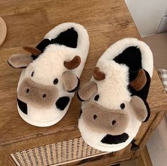 Cow Slippers, Funny Shoes, Fluffy Cows, Animal Slippers, Family Coloring, Cute Slippers, Fuzzy Slippers, Warm Slippers, Light Weight Shoes