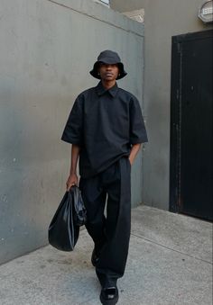 All Black Guy Outfit Aesthetic, Street Wear Men Aesthetic, Luxury Summer Streetwear Shirt, Modern Summer Streetwear Shirt, Black Guy Clothes Aesthetic, Men’s Summer Streetwear 2024, Streetwear Aesthetic, Mens Casual Dress Outfits, Street Style Outfits Men