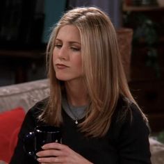 Jenifer Aniston Hair Colour, Modern Rachel Haircut, Jennifer Aniston Short Hair, Friends 90s