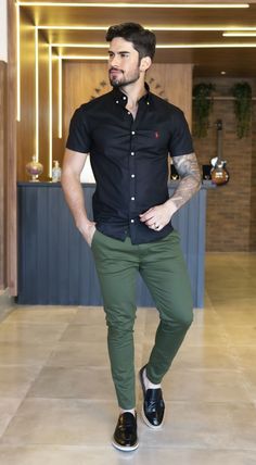 Green Pants Outfit Men, Black Shirt Combination, Shirt Combination Men, Shirt Combination, Green Pants Outfit, Pants Ideas, Fashion Models Men