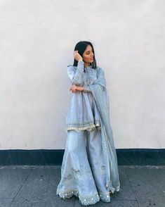 Annam Ahmad, Simple Eid Outfit Ideas, Pakistani Eid Outfits, Eid Outfits Pakistani, Eid Fits, Eid Outfits, Desi Wear, Pakistani Fashion Casual, Pakistani Dresses Casual