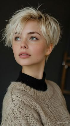 Short White Blonde Hair, Silver Hair Bob, Short Girl Hair, Blonde Hair Color At Home, Platinum Blonde Hair At Home, 4b Curls, Bob Cuts For Women, 100 Hairstyles