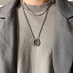 Masc Necklaces, Masc Jewelry, Tomboy Jewelry, Androgynous Jewelry, Streetwear Jewelry, Masc Fashion, Aesthetic Rings, Necklace Outfit, Metal Necklace