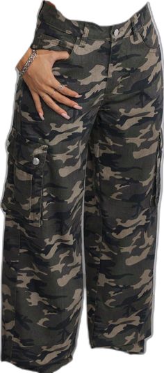 Casual Camouflage Jeans With Pockets, Baggy Military Style Cargo Jeans, Fall Camouflage Mid-rise Bottoms, Camouflage Mid-rise Bottoms For Fall, Camouflage Utility Jeans For Fall, Casual Camouflage Straight Leg Cargo Jeans, High Waist Baggy Military Cargo Jeans, Camouflage Utility Jeans For Streetwear, Mid-rise Camouflage Bottoms For Fall