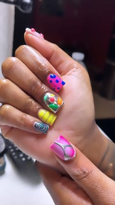 Short Graphic Nails, Swirl Nail Designs, Teal Acrylic Nails