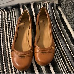 Basically New Wear Ever Brown Flats Size 7 1/2 M Brayden Only Tired On Never Worn Casual Closed Toe Comfortable Heels, Casual Spring Heels, Brown Flats, Flat Shoes Women, Loafer Flats, Shoes Flats, Loafers, Size 7, Women Shoes