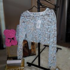 New Floral Mesh Crop Top Size Large Cute & Stylish Light Purple Glittery Crop Tops With Long Sleeves, Mesh Crop Top, White Blue, Lace Top, Blue White, Crop Top, Womens Tops, Mesh, Crop Tops