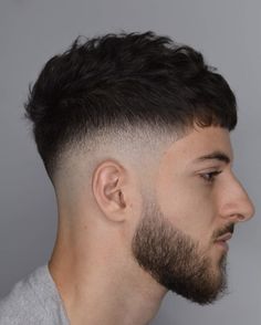 Side Fade Short Haircut Men, Short On Sides Long On Top Men Haircuts, Mens Side Fade Haircut, Fade Side Haircut, Side Parted Undercut, Side Faded Hairstyle Men, Men Haircut Fade Long On Top, Side Fade Haircut Men Medium Long, Side Fade Haircut Men