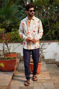 Multi color full sleeves button down shirt crafted in 100% linen with all over Zulu print. - Aza Fashions Traditional Long Sleeve Linen Shirt, Traditional Fit Long Sleeve Summer Shirt, Multicolor Long Sleeve Linen Tops, Printed Relaxed Fit Linen Shirt, Long Shirt Ideas, Warli Print, Collar Neck, Color Full, Zulu