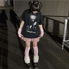 Gurokawaii Clothes, Creepycute Aesthetic Outfits, Cutegore Outfit, Dark Rainbow Aesthetic, Gurokawaii Fashion, Cutegore Outfits, Cutecore Outfit Ideas, Creepy Cute Outfits, Animecore Aesthetic