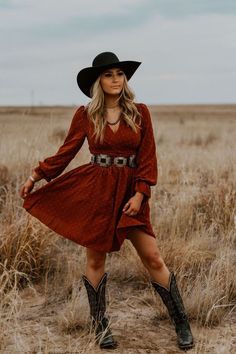 Vaquera Outfits, Country Outfits Women, Country Chic Outfits, Western Photography, Cowgirl Dresses, Wilde Westen