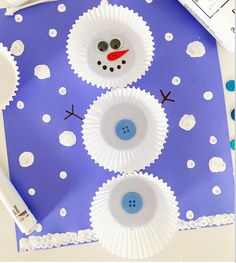 Snowman Cards Handmade Kids, Pre K December Crafts, Marshmellow Snowman Craft For Kids, Winter Holiday Crafts Preschool, Holiday Crafts For First Graders, Tk Craft Ideas, Holiday Crafts For 1st Graders, Gingerbread Prek Crafts, Snowman Activities For Preschool