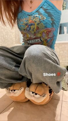 #y2k #tumblr #Garfield #outfit Nerd Outfits Spirit Week, Garfield Slippers, Lanyard Outfit, Garfield Cosplay, Garfield Shoes, Garfield Clothes, Garfield Outfit, Garfield Stuff, Y2k Tumblr