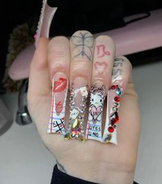 Valentine’s Day Short Nail Designs, Birthday Nail Designs Bling, Nail Inspo Black Women, Duck Nail, Flare Nails, Acrylic Toe Nails, Punk Nails, Duck Nails