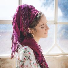 Hair Covering Styles, Jewish Hair Covering, Jewish Veil, Hebrew Culture, Jewish Headcovering, Christian Head Covering, Hair Covering, Iranian Beauty, Cute Simple Hairstyles