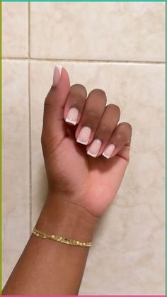 French Tip Ideas Pink, Natural Short Acrylics, Shorts Square Nails, Short French Tip Ideas, Natural Almond Nails, Sophisticated Nails, Natural Nails Manicure, Subtle Nails, Girly Acrylic Nails