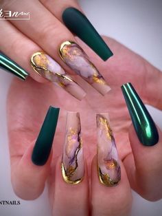 Dark Green Nails, Green Acrylic Nails, Best Acrylic Nails, Green Nail Acrylic Nails Stiletto, Green Acrylic Nails, Dark Green Nails, Nagellack Trends, Fall Manicure, Green Nail Designs, Acrylic Coffin, Marble Nails