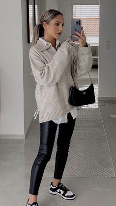 Outfits Leggins, Look Legging, Leather Pants Outfit, Winter Fashion Outfits Casual