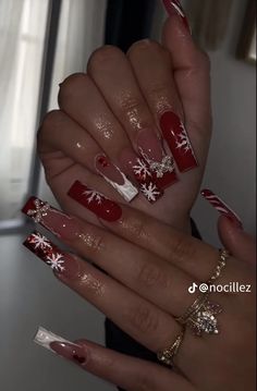 Christmas Nail Designs Acrylic, Concert Nails, Nyc Nails, Long Square Nails, Red Christmas Nails, Pink Glitter Nails, Gold Glitter Nails, Sweater Nails