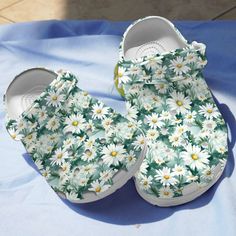 Soft And Comfortable Garden Clogs For Kids & Adults Non-slip White Clogs For Spring, White Non-slip Clogs For Spring, Spring Outdoor Closed Toe Clogs, Comfortable Non-slip Clogs For Spring, Green Clogs For Spring Beach Occasions, Green Clogs For Beach In Spring, Comfortable Green Clogs For Summer, White Comfortable Spring Clogs, Green Non-slip Clogs For Outdoor