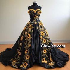 Sunflower Quinceanera Dress, Monique Lula, Sunflower Dress, Pretty Quinceanera Dresses, Beautiful Long Dresses, Fantasy Dresses, Quinceanera Dress, Dream Wedding Ideas Dresses, Evening Dresses Plus Size