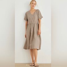 Gray Cove, Size M, Brand New Linen Dress. Women’s Vans 8.5, Excellent Condition. Taupe. Swedish Dress, Latest Fashion Dresses, Peter Pan Collar Dress, Trapeze Dress, Online Dress Shopping, Collar Dress, Womens Midi Dresses, Linen Dress, Swing Dress