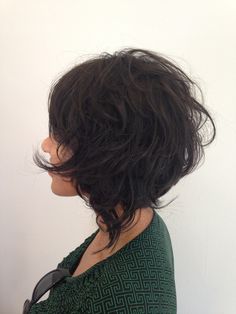 Alternative Bob Haircut, Haircut With Lots Of Layers, Waves In Hair, Sebastian Hair, Lots Of Layers, Style Definition, Bob Hairstyles For Thick, Medium Short Hair, Kevin Murphy