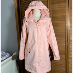 Size S Fur Lined Raincoat By Columbia. The Clermont Style Raincoat Is Light Pink With 2 Zip Pockets On Outside And 1 Inside Zip Pocket. This Super Cute Raincoat Has Two Way Zipper And Measures 31” From Shoulder To Hem, 26��” Sleeve Length, 23” From Underarm To Underarm, And 23” Across Bottom When Zipped. Nwt Long Sleeve Raincoat For Cold Weather Spring, Spring Cold Weather Long Sleeve Raincoat, Spring Long Sleeve Cold Weather Raincoat, Pink Rain Coat, Cute Raincoat, Cute Raincoats, Pink Raincoat, Raincoat Outfit, Winter Coat Outfits