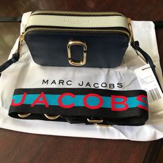 Wore 3 Weeks, It’s Great But Need A Bag That I Can Carry My Sunglasses. I Ordered A Gold Chain To Use, Never Used The Wide Strap. Reposhing This Item I Purchased From @Sperrywilson67. Loved It, But Ready To Rotate For Something New. Questions? Leave A Comment Below! Marc Jacobs Snapshot Bag, Bags Marc Jacobs, Marc Jacobs Logo, Marc Jacobs Crossbody Bag, Marc Jacobs Purse, Marc Jacobs Handbag, Pink Crossbody Bag, Black Leather Crossbody Bag, Marc Jacobs Bag