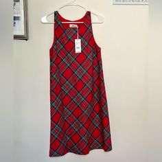 New With Tags (Nwt) Vineyard Vines Jolly Plaid Shift Dress. Perfect For Holiday Season To Dress Up Or Down. Can Be Worn As Is Or With A Belt, Tights, Turtleneck, Etc. Purchased New From Vineyardvines.Com - Tags Attached Women's Size 8, Equivalent To A Women's Medium Side Zip Closure Plaid Summer Holiday Dress, Casual Sleeveless Midi Dress For Holiday, Plaid Sleeveless Midi Dress For Daywear, Black Check Dress, Wrap Shirt Dress, Blue Sleeveless Dress, Bow Detail Dress, Check Dress, Dress With Tie