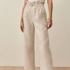 - Reformation Brand - Size 6 - Linen Material - High-Waist - Ruffled, Elastic Waist Band - Front Pockets - Roomy And Comfortable - Brand New / Nbw / Tags Still Attached!!!! Chic Beige Pull-on Style Pants, High-waist Linen Bottoms In Neutral Color, Neutral High Waist Wide Leg Linen Pants, Elegant Neutral Bottoms With Elastic Waistband, Chic Relaxed Fit Neutral Bottoms, Chic Neutral Relaxed Fit Bottoms, Neutral Trousers With Elastic Waistband, Beige High Waist Bottoms, Neutral High Waist Relaxed Fit Pants