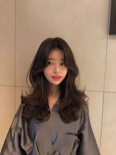 🦢✨Super cute hair inspo for Fall✨🦢 Ulzzang Hair, Haircuts For Medium Hair, Haircuts Straight Hair, Haircuts For Long Hair, Cut My Hair, Dream Hair, Korean Hairstyle