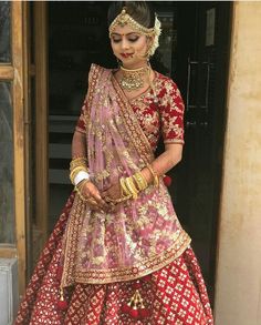 Dulhan Lehnga, Bride Choli, Lehenga Voni, Makeup Wedding Bride, Keep Smile, Indian Wedding Gowns, Lehenga Saree Design