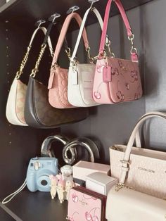 My Style Bags, Luxury Bags Collection, Aesthetic Bags, Purse Essentials, Handbag Essentials, Girly Bags, Luxury Purses, Fancy Bags, Girly Accessories