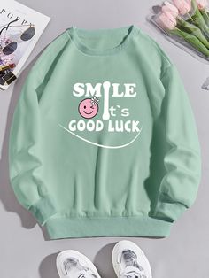 Mint Green Casual  Long Sleeve Polyester Cartoon Slogan Pullovers  Slight Stretch Fall/Winter Women Sweatshirts Sweat Shirts Women Outfit, Cute Winter Tops, Cat Tee Shirts, Women Sweatshirts, Shirt Print Design, Retro Outfits, Shirt Pattern, Perfect Shirt