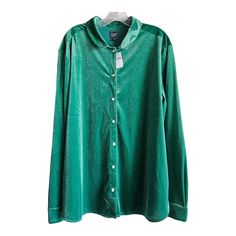 Gap Women's Size Xl Tunic Shirt - Velvet, Emerald Green, Button Up, Long Sleeve, Oversized, 90% Polyester,10% Spandex Measurements: Pit To Pit 24", Bust 48", Length 30" Condition: New With Tag Thanks For Shopping. Gap Brand, Velvet Tunic, Gap Women, Button Up Long Sleeve, Green Button, Tunic Shirt, Crushed Velvet, Green Velvet, Emerald Green