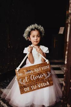 ¿Cómo elegir a tus pajecitos de boda? 7 tips que debes conocer Ideas Para Boda, Mexican Theme Wedding, Cricut Wedding, Wedding Dessert Table, Digital Wedding Invitations, Digital Weddings, Forest Wedding