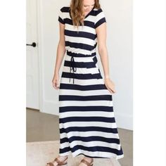 Nwt Caslon Navy White Buoy Stripe Short Sleeve Drawstring Maxi Dress Size 3x New With Tags Bust Measures Approx. 25" Length Measures Approx. 58" Teal Maxi Dress, Maxi Dress Pattern, Pinstripe Dress, Striped Sleeveless Dress, Bohemian Maxi Dress, Sleeveless Long Dress, Red Dress Maxi, Maxi Jersey Dress, Maxi Shirt Dress