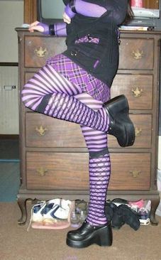 goth outfit, mall goth, mallgoth, 2000s goth perky goth Tumblr Goth, Goth Outfit, Charmmy Kitty, Scene Kids, Alt Fashion