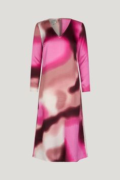 Amilo Dress Regular fit, mid calf length, regular sleeve lengt Calf Length Dress, Tie Dye Pattern, Silk Wool, Mid Dresses, Tie Dye Patterns, Sustainable Fabrics, Favorite Dress, Dress Details, Neck Designs