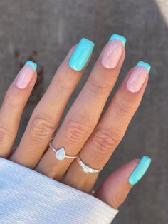 beach nail design: aqua blue French tips Summer Nail 2024 Trends Blue, Nail Art For Vacation, Turquoise Beach Nails, Chrome Beach Nails, Beach Vacation Nail Ideas, Beachy Summer Nails, Short Beach Nails, Fun Beach Nails, Summer Vacay Nails