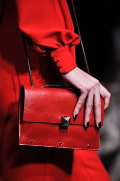 Valentino Fall 2012 Shoe Gallery, Authentic Designer Handbags, Red Purses, Women Bags Fashion, Bag Trends, Designer Bag, Hand Bags, Online Bags