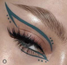 Eyeliner Inspo, Sea Nymph, Concert Makeup, Make Up Inspiration, Rave Makeup